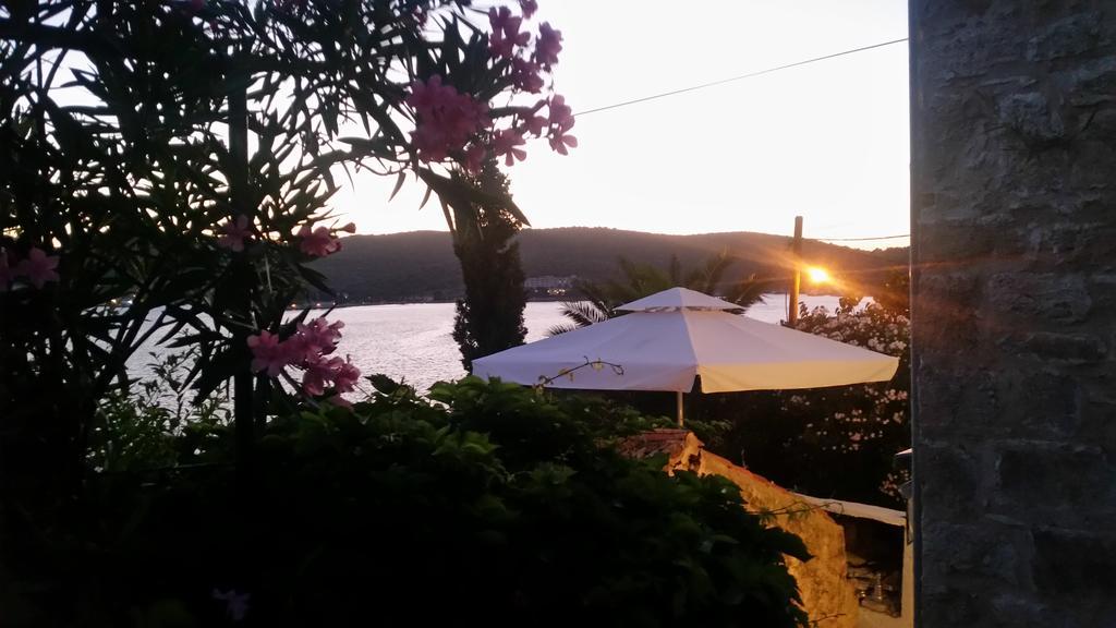 Buena Vis-Ta Apartments With The Sea View ภายนอก รูปภาพ