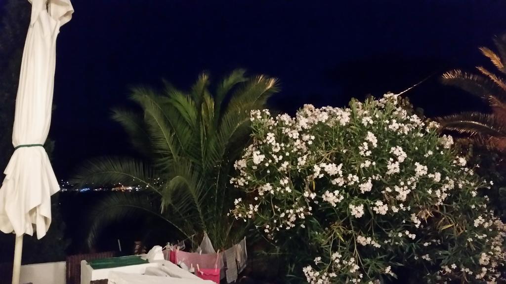 Buena Vis-Ta Apartments With The Sea View ภายนอก รูปภาพ